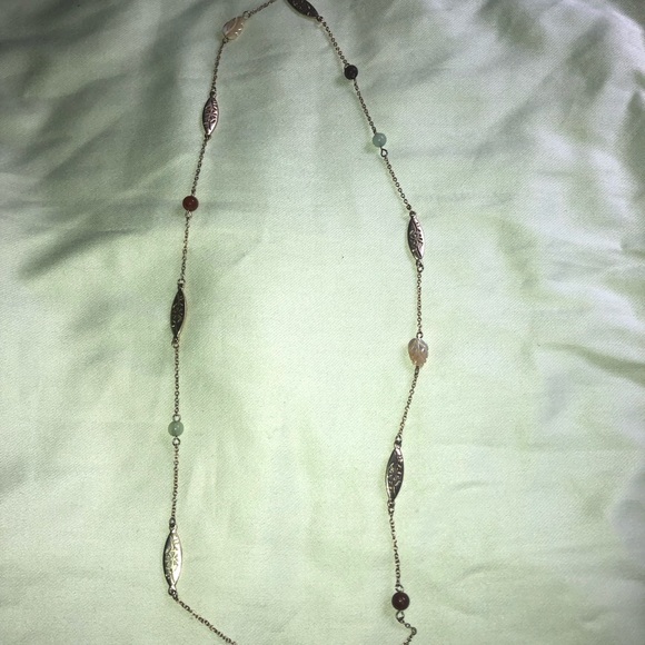 Multiple necklaces - Picture 5 of 8